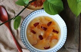 秋季防燥，首先注意饮食