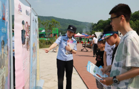 【夏季行动】护航登山节 法治宣传不停歇